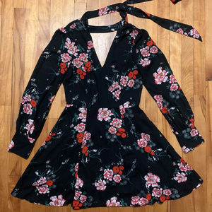 Long-Sleeved Floral Dress in Black Multi